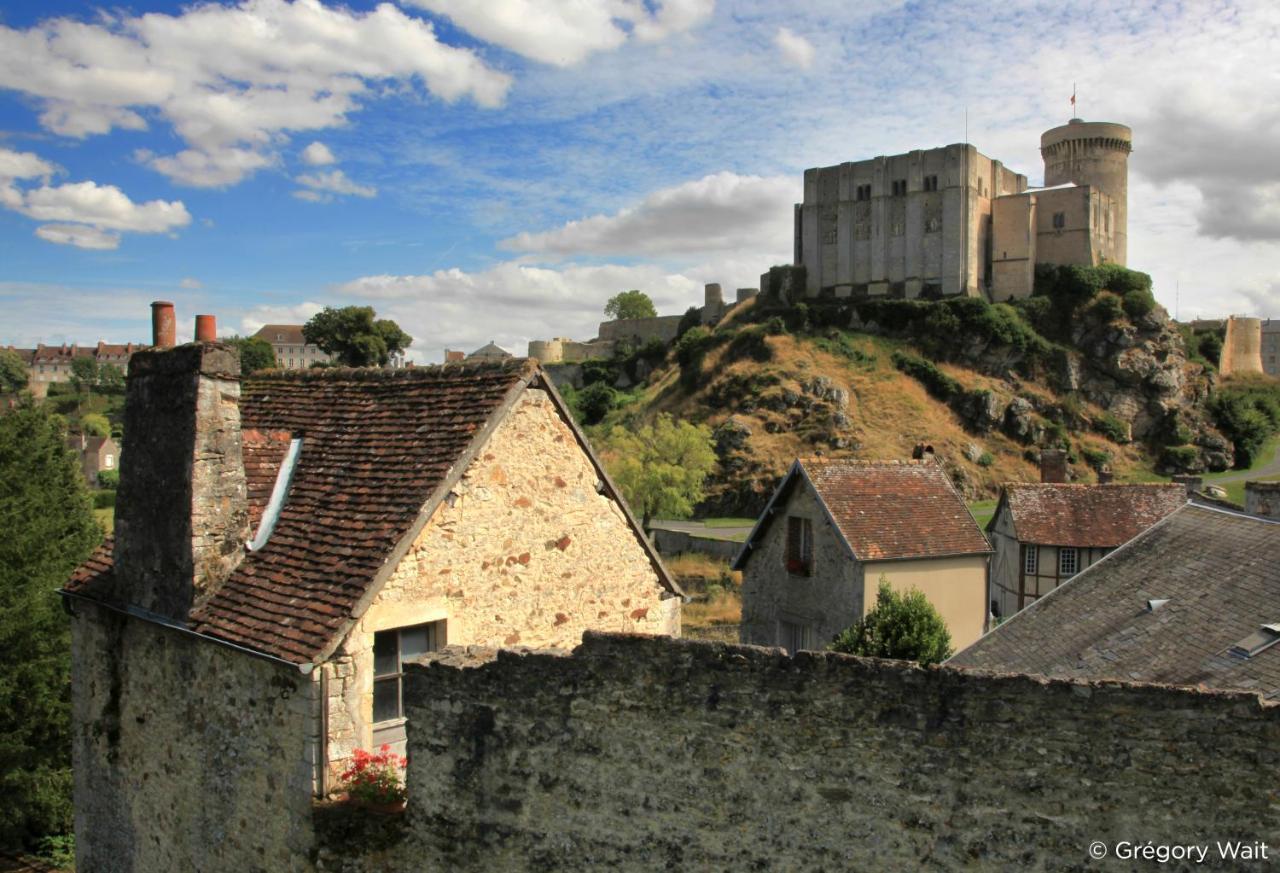 ibis Falaise Coeur de Normandie Buitenkant foto